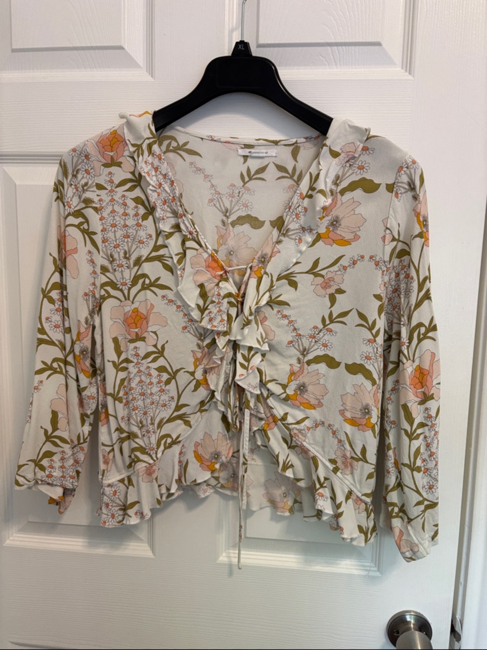 O'Neill Floral Ruffle Tie-Front Blouse - Cream, Olive, Blush wt57